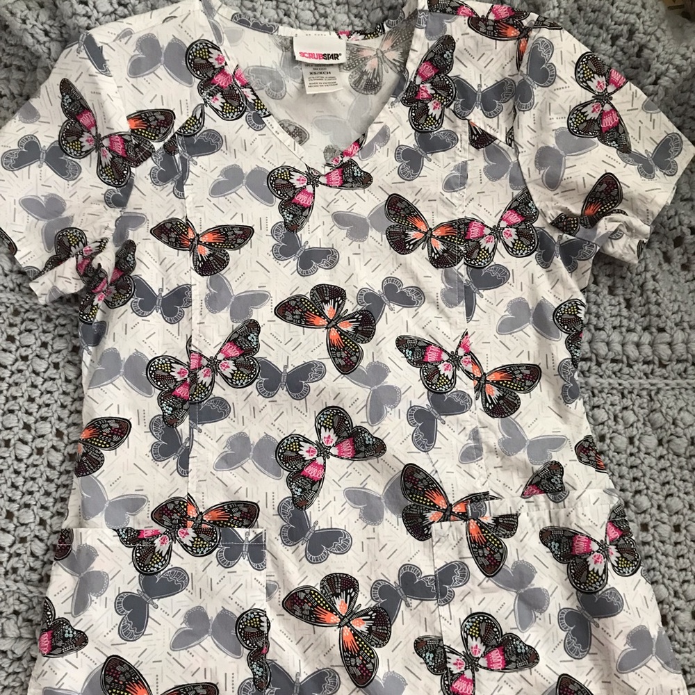 Scrub top